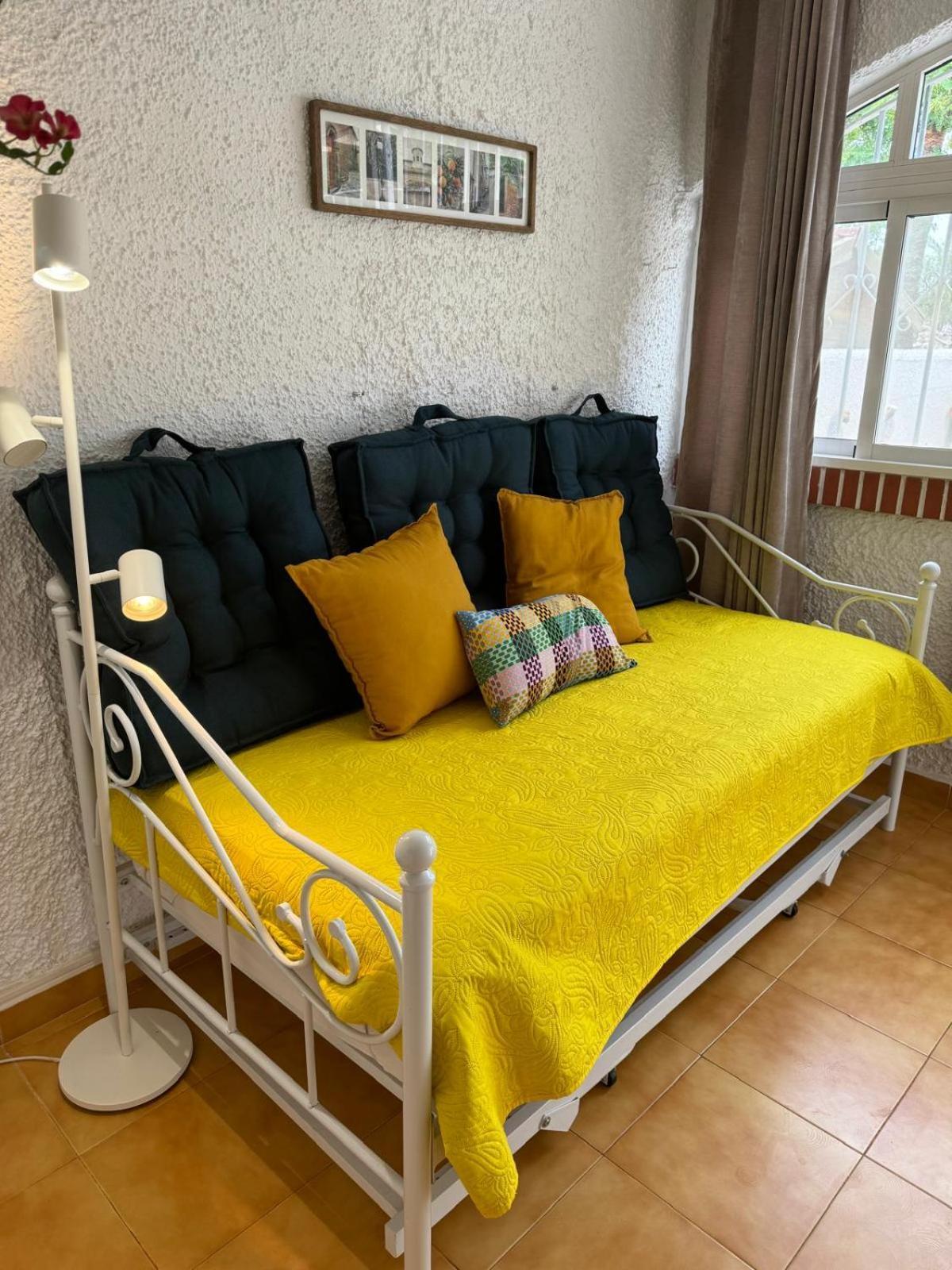 Villa Mare - 2 Beds With Balcony, Patio And Pool And Direct Park Access Murcia Exterior photo