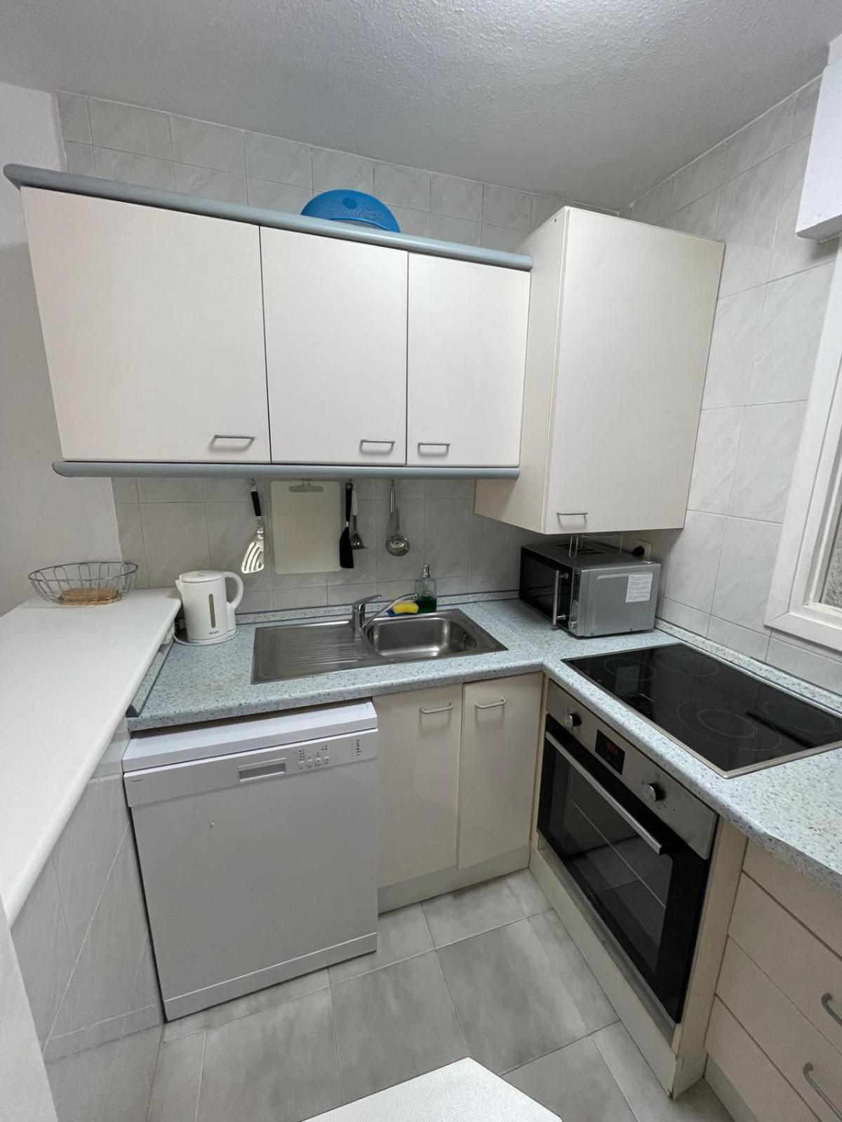 Villa Mare - 2 Beds With Balcony, Patio And Pool And Direct Park Access Murcia Exterior photo